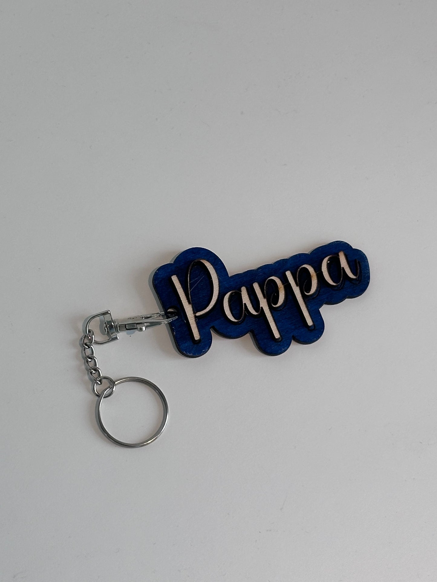 Personlig nøkkelring i tre - velg ditt design