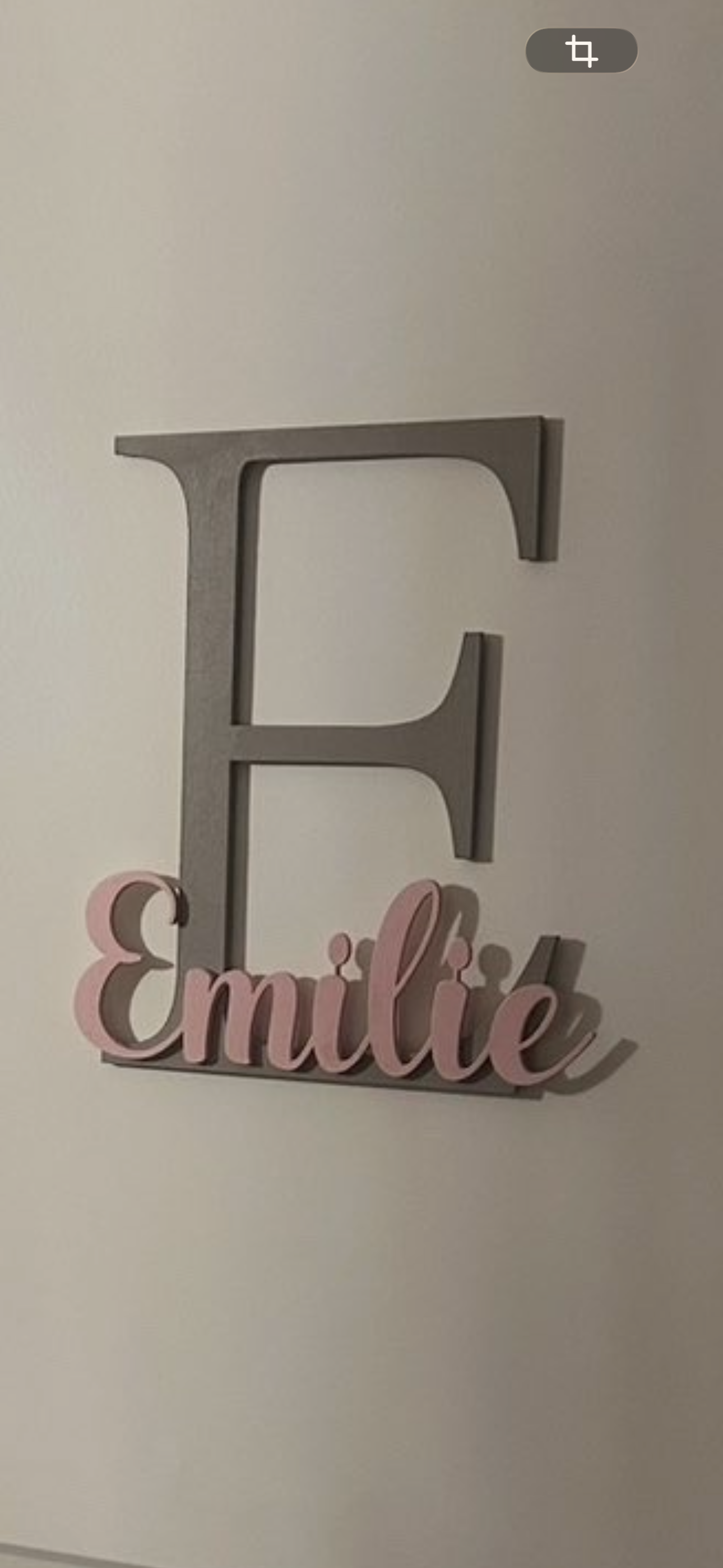 Personlig dørskilt i tre - bokstav og navn