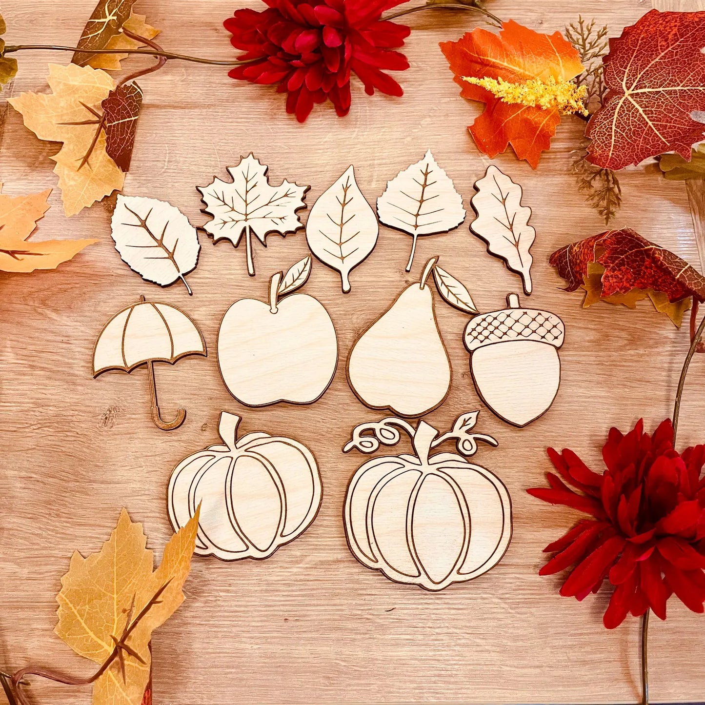 Høst Dekorasjon i tre - 10 ulike motiv